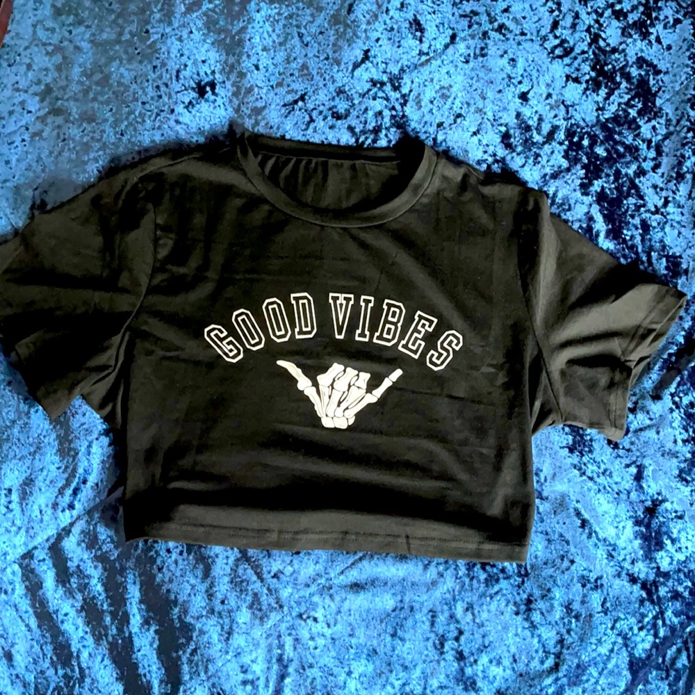 NWOT SHEIN Good Vibes Cropped Top w/ Skeletal Hand